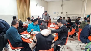 حضور مسئولان دانشکده  در کنار دانشجویان به مناسبت روز دانشجو در سلف سرویس دانشجویی  7