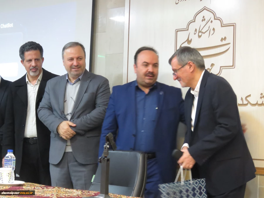 برگزاری کارگاه «اخلاق در پژوهش» ویژه اعضای هیئت علمی دانشگاه ملی مهارت استان تهران به میزبانی دانشکده شهید شمسی پور 16