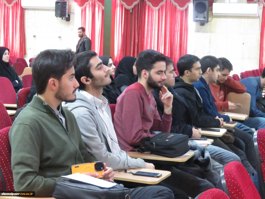 کارگاه آموزشی «ایمنی، سلامت و محیط زیست» به مناسبت هفته پژوهش و فناوری برگزار شد. 4