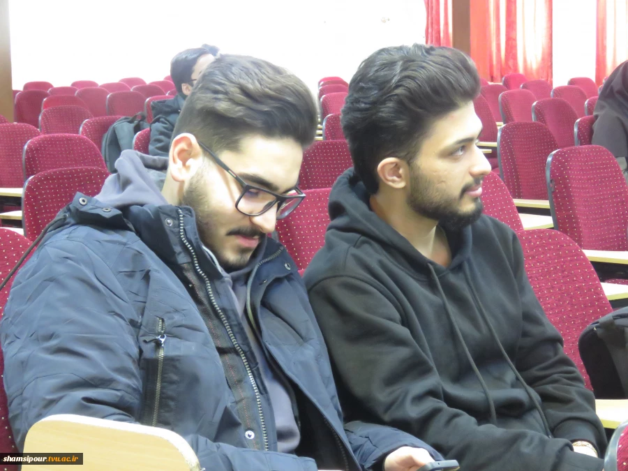 کارگاه آموزشی «ایمنی، سلامت و محیط زیست» به مناسبت هفته پژوهش و فناوری برگزار شد. 8