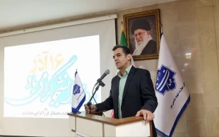 همزمان با فرارسیدن شانزدهم آذرماه؛ آیین بزرگداشت روز دانشجو در دانشکده شهید شمسی‌پور برگزار شد. 6