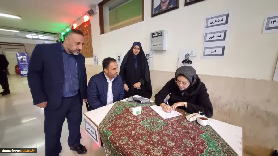 همزمان با فرارسیدن شانزدهم آذرماه؛ آیین بزرگداشت روز دانشجو در دانشکده شهید شمسی‌پور برگزار شد. 8