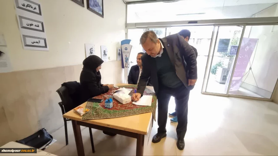 همزمان با فرارسیدن شانزدهم آذرماه؛ آیین بزرگداشت روز دانشجو در دانشکده شهید شمسی‌پور برگزار شد. 9