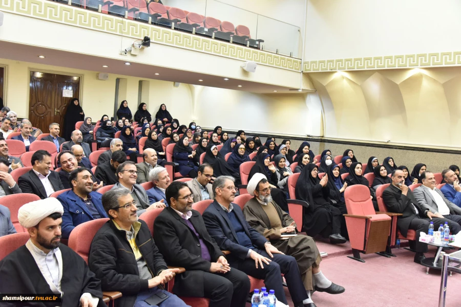 جشن میلاد حضرت فاطمه(س) و گرامیداشت مقام والای زن و روز مادر برگزار شد. 6