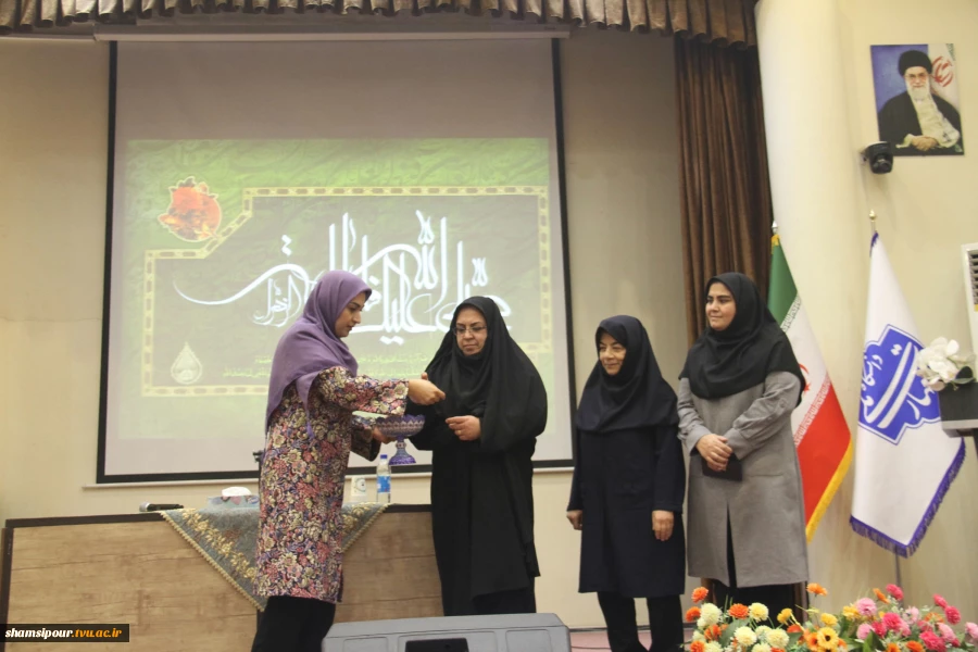 جشن میلاد حضرت فاطمه(س) و گرامیداشت مقام والای زن و روز مادر برگزار شد. 10