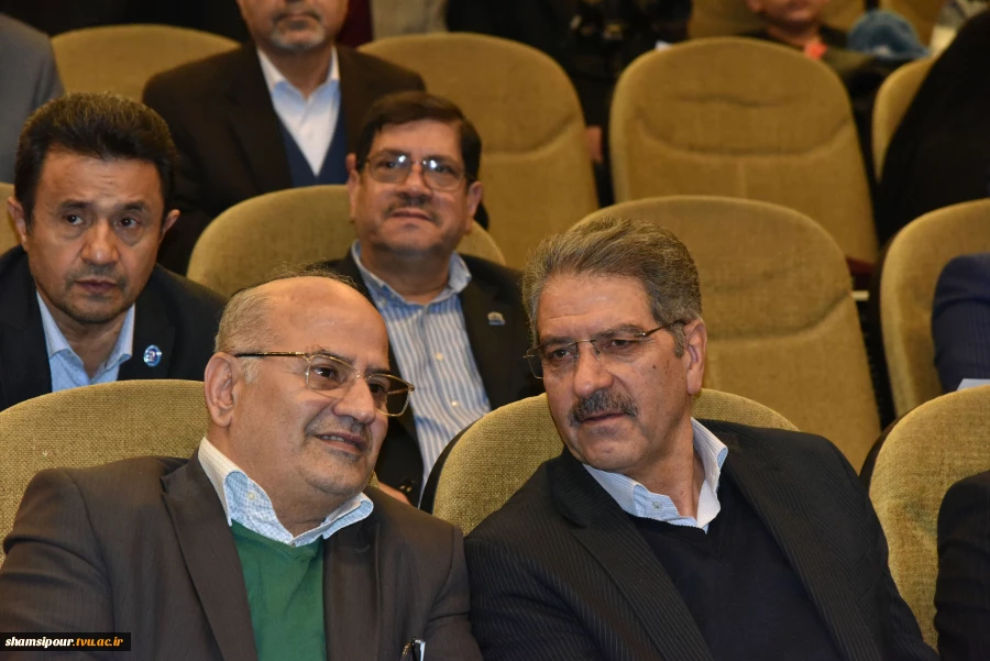 با حضور وزیر علوم، تحقیقات و فناوری صورت گرفت؛
تجلیل از پژوهشگر جوان دانشگاه ملی مهارت در بیست و ششمین جشنواره تجلیل از پژوهشگران، فناوران و نوآوران برگزیده کشور 11