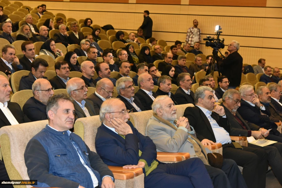 با حضور وزیر علوم، تحقیقات و فناوری صورت گرفت؛
تجلیل از پژوهشگر جوان دانشگاه ملی مهارت در بیست و ششمین جشنواره تجلیل از پژوهشگران، فناوران و نوآوران برگزیده کشور 14