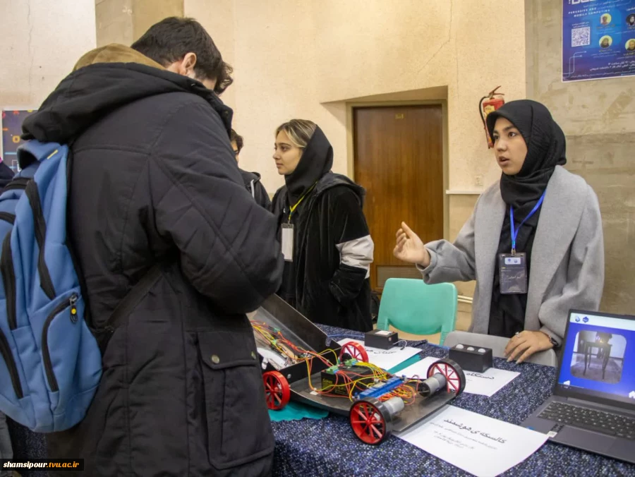 بازدید انجمن علمی دانشکده شمسی‌پور از برنامه‌های انجمن علمی دانشکده شریعتی 6