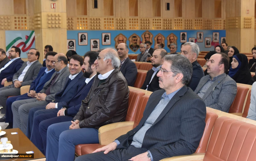 امضای تفاهم‌نامه همکاری بین دانشگاه ملی مهارت و شرکت ملی صنایع پتروشیمی 13