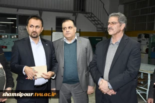 در بازدید رئیس دانشگاه ملی مهارت از مرکز رشد واحدهای فناور کردستان مطرح شد:
تجاری‌سازی ایده‌های مهارت‌محور، پیشران اشتغال‌زایی پایدار است. 4