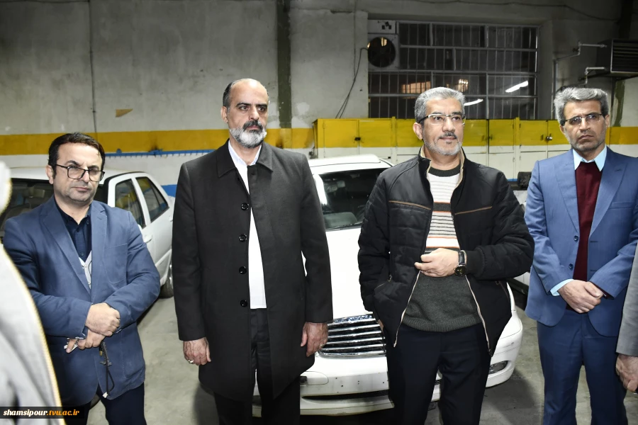 در بازدید رئیس دانشگاه ملی مهارت از مرکز رشد واحدهای فناور کردستان مطرح شد:
تجاری‌سازی ایده‌های مهارت‌محور، پیشران اشتغال‌زایی پایدار است. 5