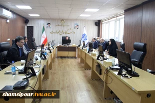 برگزاری اولین جلسه ارائه گزارش اعضای کمیته راهبری با حضور آقای دکتر زمانی رئیس دانشگاه 2