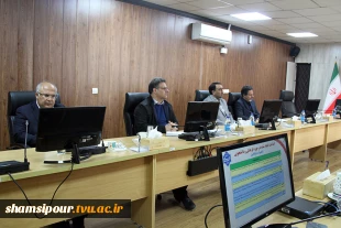 برگزاری اولین جلسه ارائه گزارش اعضای کمیته راهبری با حضور آقای دکتر زمانی رئیس دانشگاه 3