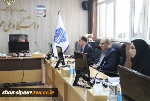 برگزاری اولین جلسه ارائه گزارش اعضای کمیته راهبری با حضور آقای دکتر زمانی رئیس دانشگاه 4