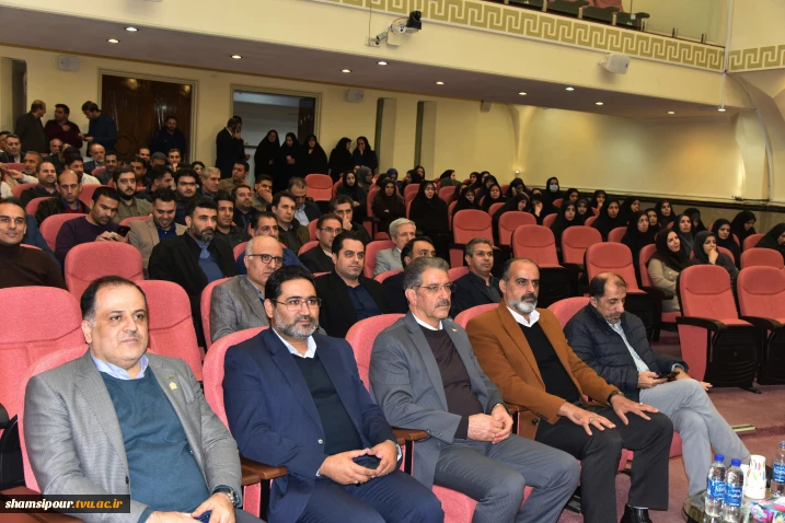 در آستانه خجسته ولادت حضرت علی (ع) و گرامی‌داشت روز پدر و روز مرد جشن میلاد امیرالمومنین (ع) در دانشگاه ملی مهارت برگزار شد