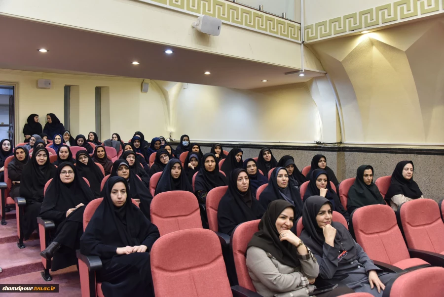 در آستانه خجسته ولادت حضرت علی (ع) و گرامی‌داشت روز پدر و روز مرد جشن میلاد امیرالمومنین (ع) در دانشگاه ملی مهارت برگزار شد 5