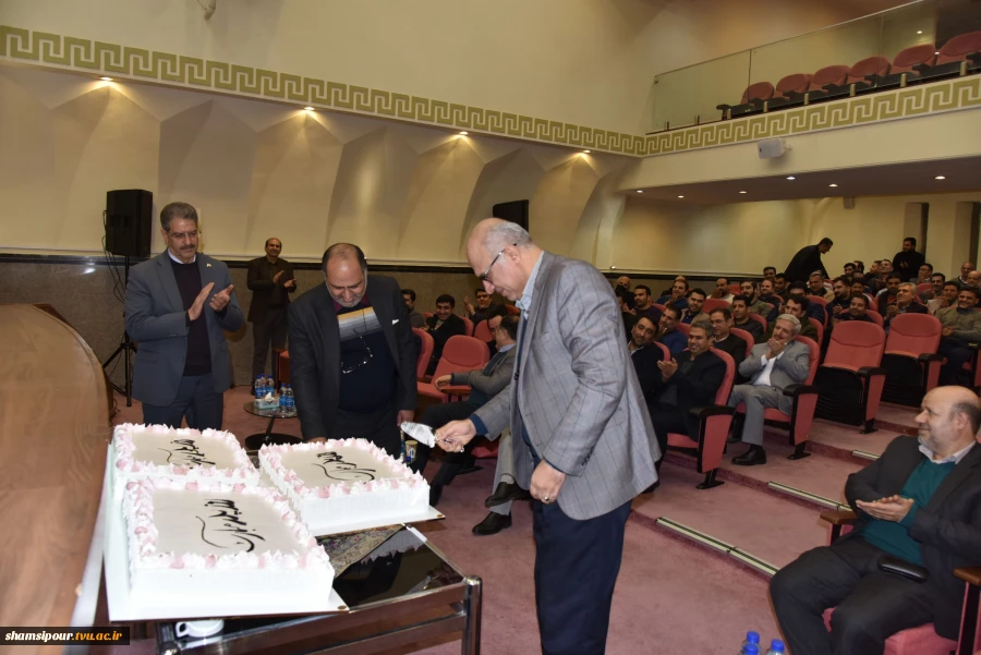 در آستانه خجسته ولادت حضرت علی (ع) و گرامی‌داشت روز پدر و روز مرد جشن میلاد امیرالمومنین (ع) در دانشگاه ملی مهارت برگزار شد 14