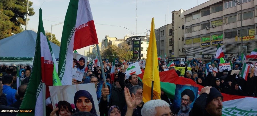 حضور هیئت رئیسه و کارکنان سازمان مرکزی دانشگاه ملی مهارت در راهپیمایی ۲۲ دی‌ماه 4