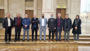 با حضور معاونان، مدیران و کارکنان دانشکده شهید شمسی پور؛
مراسم تجدید میثاق با آرمان‌های انقلاب اسلامی و تجدید عهد با مقام معظم رهبری برگزار شد. 2