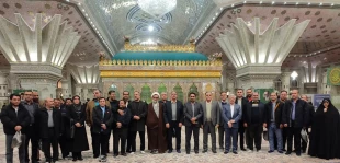 با حضور معاونان، مدیران و کارکنان دانشکده شهید شمسی پور؛
مراسم تجدید میثاق با آرمان‌های انقلاب اسلامی و تجدید عهد با مقام معظم رهبری برگزار شد. 2