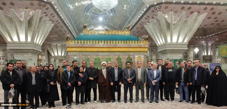 با حضور معاونان، مدیران و کارکنان دانشکده شهید شمسی پور؛
مراسم تجدید میثاق با آرمان‌های انقلاب اسلامی و تجدید عهد با مقام معظم رهبری برگزار شد. 2