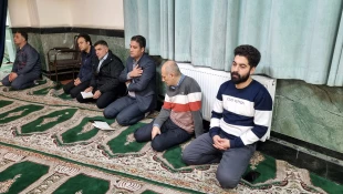 برگزاری مراسم معنوی زیارت عاشورا در دانشکده شهید شمسی پور 3