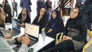 با میزبانی دانشگاه ملی مهارت؛
در دومین روز نمایشگاه بین المللی قرآن کریم در بخش دانشگاهی برنامه‌های متنوعی اجرا شد. 7