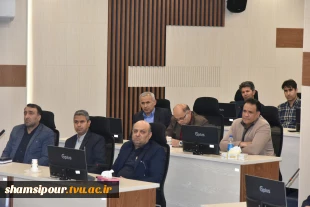 نشست رئیس و هیئت رئیسه دانشگاه با کارکنان سازمان مرکزی به مناسبت سال نو 11
