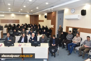 نشست رئیس و هیئت رئیسه دانشگاه با کارکنان سازمان مرکزی به مناسبت سال نو 12