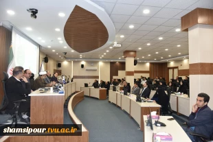 نشست رئیس و هیئت رئیسه دانشگاه با کارکنان سازمان مرکزی به مناسبت سال نو 17