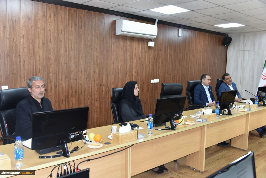 برگزاری جلسه نقش‌آفرینی دانشگاه در بازسازی و تاب‌آوری اجتماعی پس از جنگ تحمیلی رمضان 7