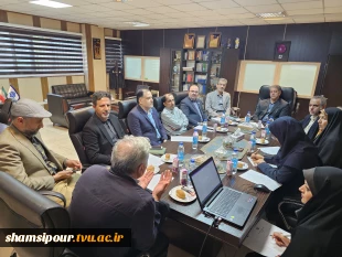 با حضور رئیس دانشگاه ملی مهارت برگزار شد؛
پنجمین جلسه شورای چاپ و نشر دانشگاه ملی مهارت 2