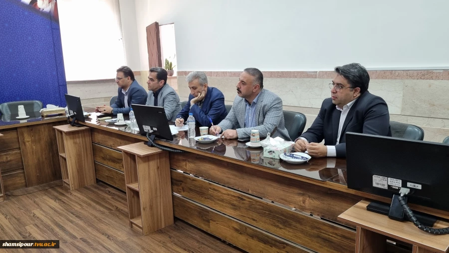 بازدید مدیرکل دفتر بودجه دانشگاه ملی مهارت از دانشکده شهید شمسی‌پور
با تأکید بر توسعه زیرساخت‌های رفاهی و آموزشی 4