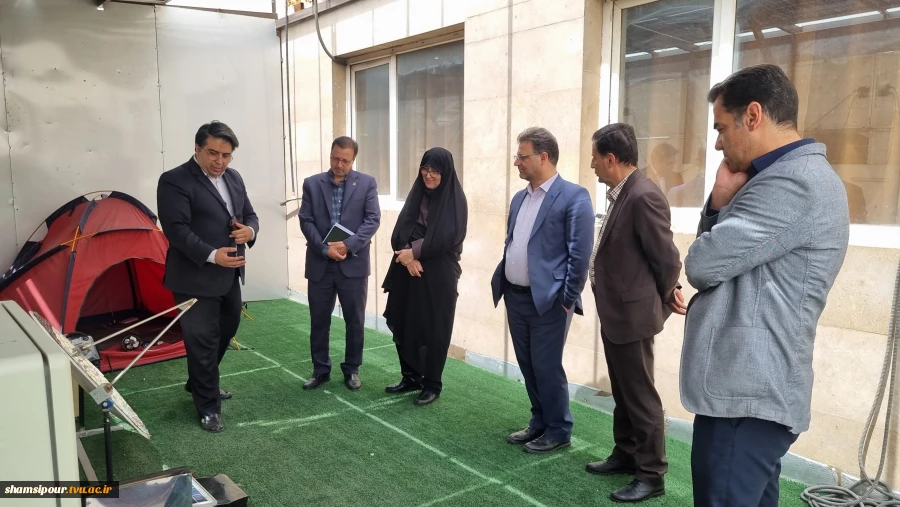بازدید مدیرکل دفتر بودجه دانشگاه ملی مهارت از دانشکده شهید شمسی‌پور
با تأکید بر توسعه زیرساخت‌های رفاهی و آموزشی 15
