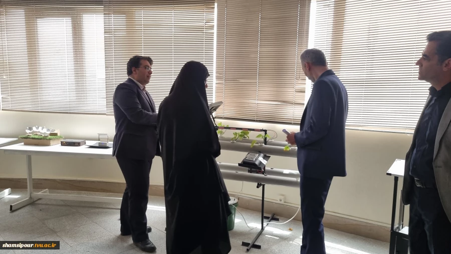 بازدید مدیرکل دفتر بودجه دانشگاه ملی مهارت از دانشکده شهید شمسی‌پور
با تأکید بر توسعه زیرساخت‌های رفاهی و آموزشی 18