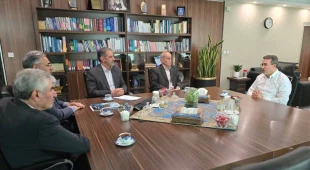 به منظور پیگیری نامه رؤسای سه دانشگاه پهنه گستر کشور، با موضوع افزایش حقوق کارمندان دانشگاه‌ها صورت گرفت؛
دیدار روسای دانشگاه ملی مهارت، پیام نور و علمی کاربردی با معاون رئیس جمهور و رئیس سازمان اداری و استخدامی کشور 2