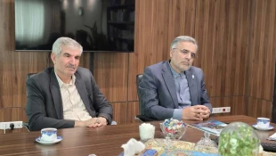 به منظور پیگیری نامه رؤسای سه دانشگاه پهنه گستر کشور، با موضوع افزایش حقوق کارمندان دانشگاه‌ها صورت گرفت؛
دیدار روسای دانشگاه ملی مهارت، پیام نور و علمی کاربردی با معاون رئیس جمهور و رئیس سازمان اداری و استخدامی کشور 4