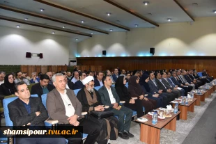 رئیس دانشگاه ملی مهارت در جشنواره سرآمدی آموزش استان تهران:
دانشگاه ملی مهارت می تواند معمار دانشگاه‌های مهارتی کشور باشد و اصولی مثل تعیین استاندارد، تربیت مربی و تضمین کیفیت را راهبری نماید/ استاد سرآمد کسی است که دانش را به مهارت تبدیل کند. 47