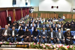 رئیس دانشگاه ملی مهارت در جشنواره سرآمدی آموزش استان تهران:
دانشگاه ملی مهارت می تواند معمار دانشگاه‌های مهارتی کشور باشد و اصولی مثل تعیین استاندارد، تربیت مربی و تضمین کیفیت را راهبری نماید/ استاد سرآمد کسی است که دانش را به مهارت تبدیل کند. 62