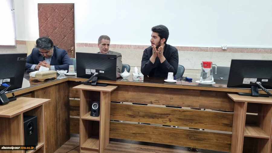برگزاری جلسه شورای فرهنگی دانشکده شهید شمسی‌پور با محوریت برنامه‌ریزی مناسبت‌های اردیبشهت و خرداد 
تکریم شهدای دانشجوی دانشکده در جنگ رمضان 5