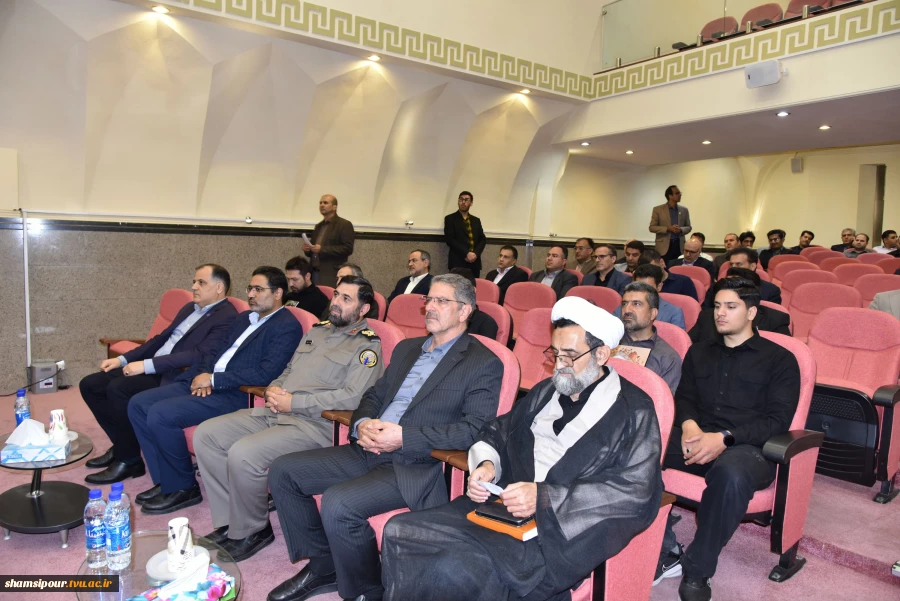 در یادواره شهدای خانواده بزرگ دانشگاه ملی مهارت در جنگ رمضان تأکید شد؛
لزوم بازخوانی سیره شهدا و ثبت میراث ماندگار دفاع مقدس در دانشگاه‌ها 8