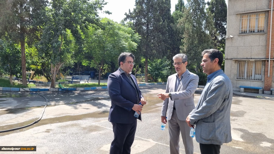 بازدید معاون آموزشی دانشگاه ملی مهارت از دانشکده شهید شمسی پور؛
   تأکید بر  ارتقای کیفیت آموزش ، توسعه زیر ساخت ها و بهبود شرایط آموزشی دانشجویان 17