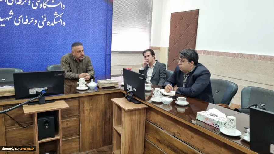 برگزاری جلسه شورای فرهنگی دانشکده شهید شمسی‌پور با محوریت بررسی برنامه‌های فرهنگی و ترویج فرهنگ اقامه نماز 3