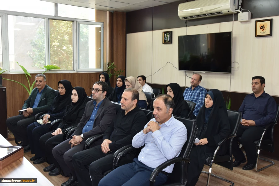 تأکید رئیس دانشگاه ملی مهارت بر نقش کلیدی حوزه‌های اداری و عمرانی در پیشرفت دانشگاه 3