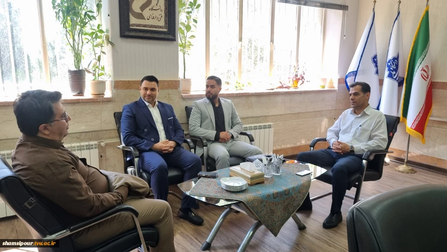 گامی نو در مسیر همکاری دانشگاه و صنعت 
امضای تفاهم‌نامه همکاری میان دانشکده شهید شمسی‌پور و شرکت بین‌المللی مهندسی فراز انرژی  7
