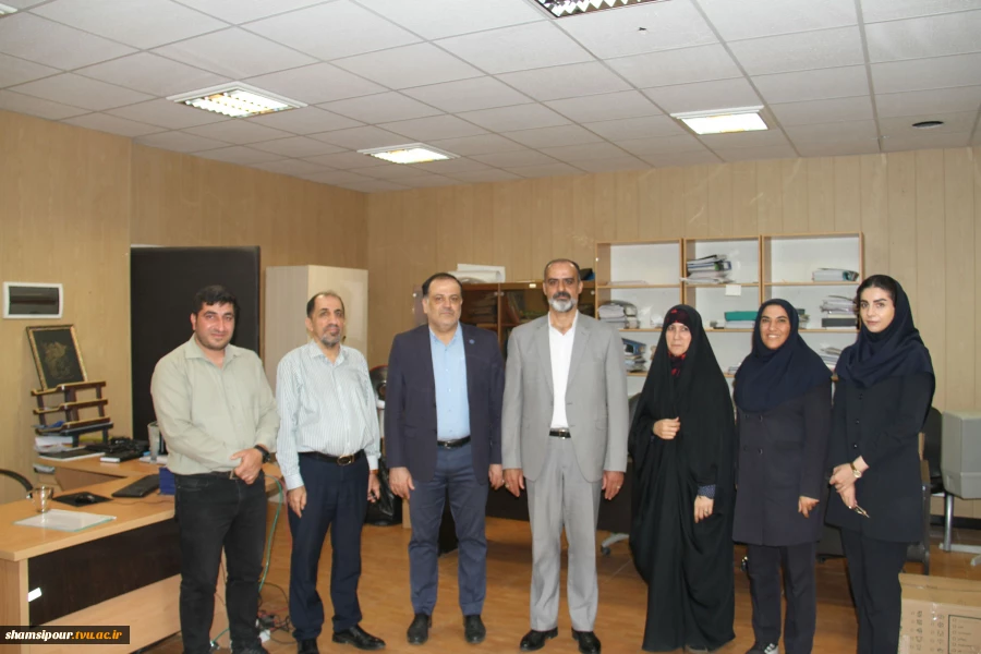 دیدار صمیمانه مدیران دانشگاه ملی مهارت با کارکنان سازمان مرکزی به مناسبت روز کارمند 11