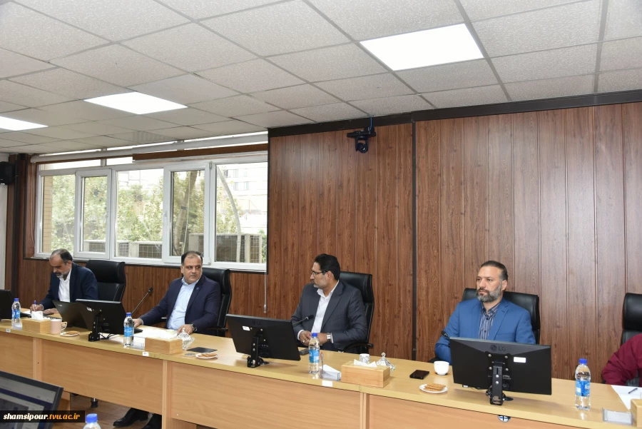 در نشست هماهنگی و برنامه‌ریزی سال تحصیلی ۱۴۰۶-۱۴۰۵:
رئیس دانشگاه ملی مهارت بر اولویت آموزش‌های عملی و ارتقای خدمات دانشجویی در آستانه سال تحصیلی جدید تاکید کرد. 3