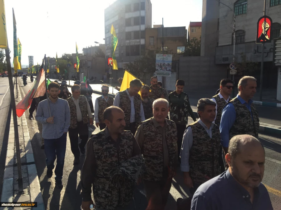 حضور پرشور دانشگاهیان دانشگاه ملی مهارت در رزمایش ۳۱۳ هزار نفری جان فدایان تهران 16