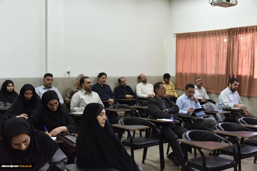 با هدف تعالی معرفتی، ارتقای مهارتی و با مشارکت ۸ استان؛

آغاز به کار دوره سراسری توانمندسازی و دانش‌افزایی اعضای هیئت‌علمی دانشگاه ملی مهارت 28