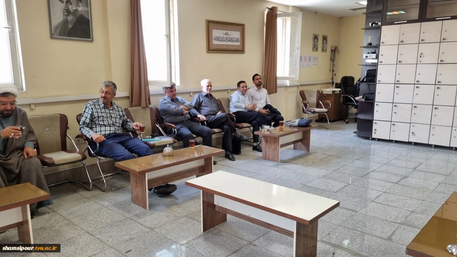 از آغاز سال تحصیلی تا اهتزاز پرچم ایران؛ 
دانشکده شهید شمسی‌پور به استقبال سالی تازه رفت 6